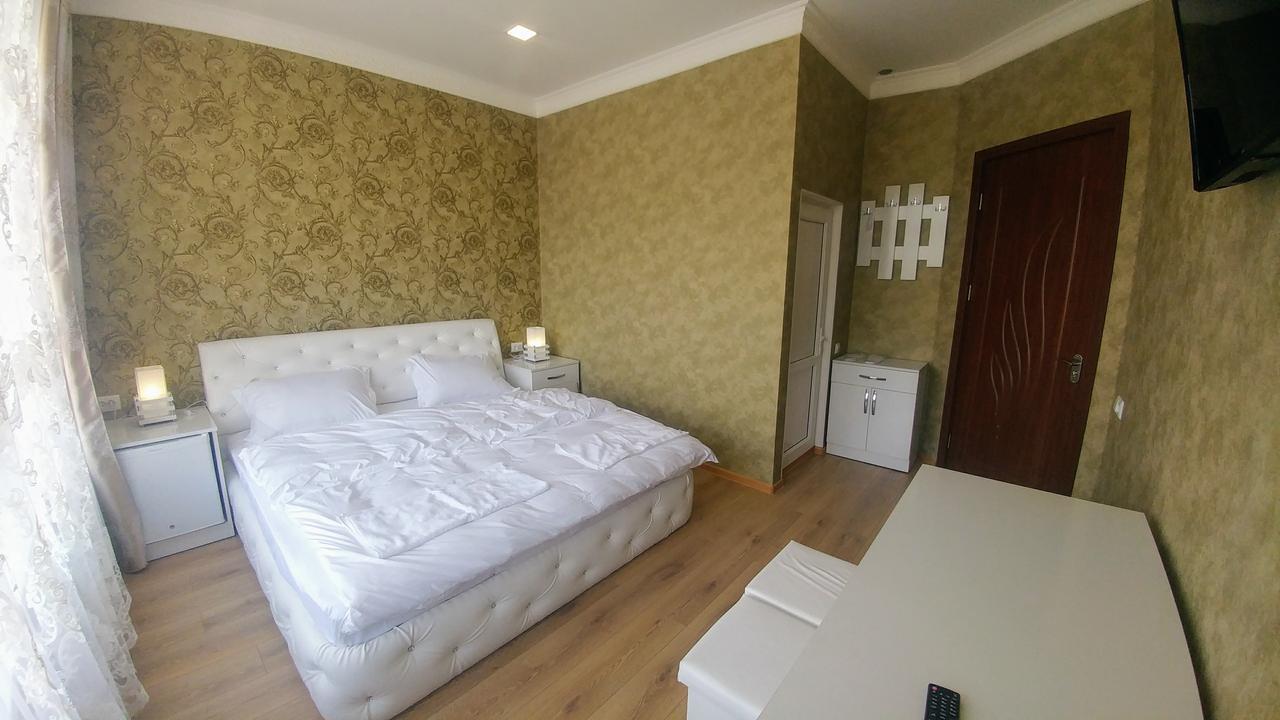 Sonya Hotel Ninotsminda Exterior photo